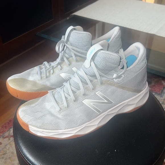 New Balance Freeze V2 Mens Size 8 Lacrosse Shoes White Gum FREEZBW2 EUC! main image 5